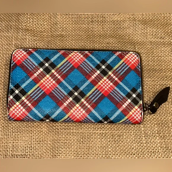 Vivienne Westwood Anglomania Long Zipper Organizer Wallet